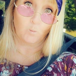 Meet your Posher, Kim